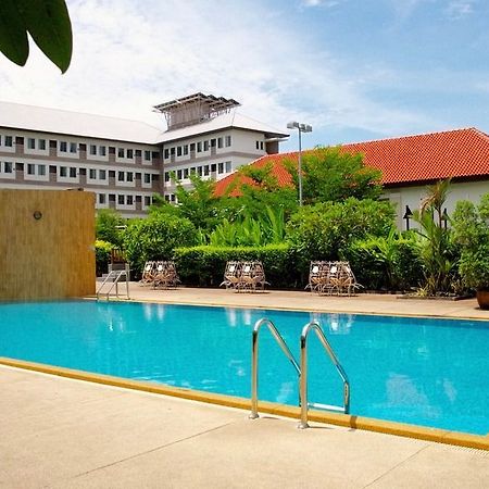 J. Park Hotel Çonburi Dış mekan fotoğraf