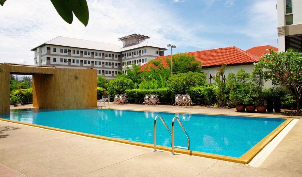 J. Park Hotel Çonburi Dış mekan fotoğraf