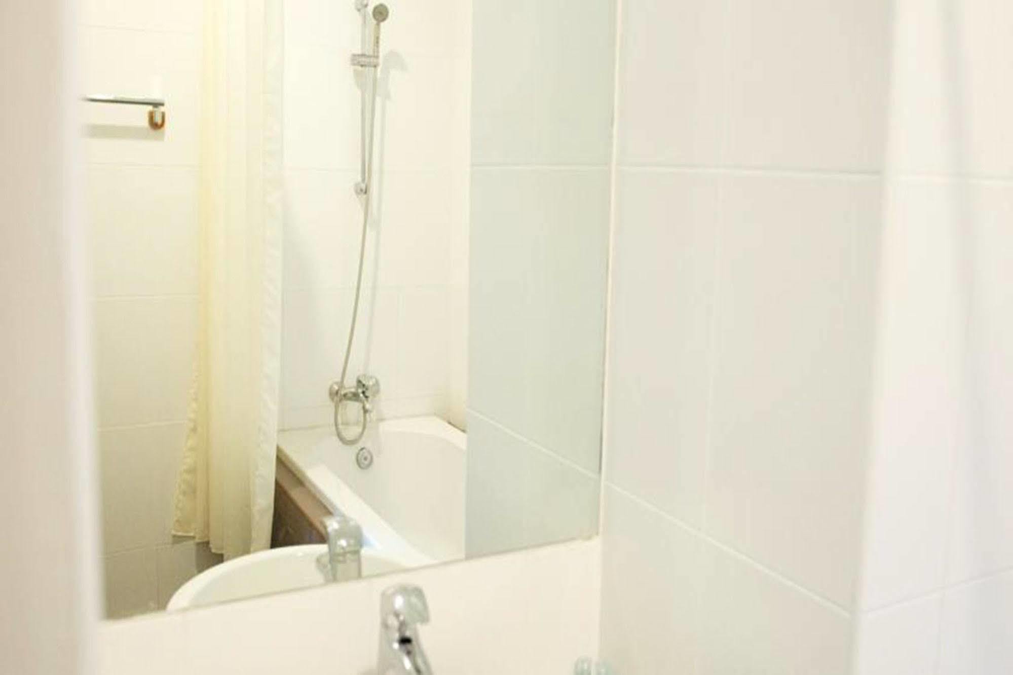 J. Park Hotel Çonburi Dış mekan fotoğraf